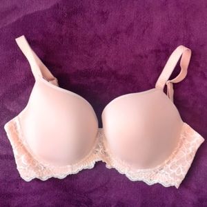 Simone Perele NWOT Bra Size 30F Nude with Lace